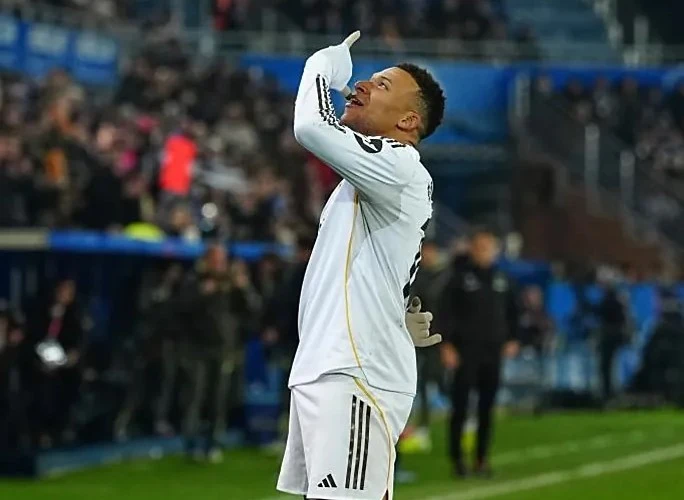 Portada de Mbappé y Rodrygo con goles en el triunfo del Real Madrid - Jornada 16 Liga Fantasy