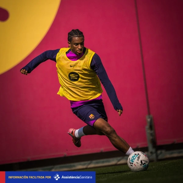 Portada de Oficial: Convocatoria del Barcelona ante el PSG - Champions League