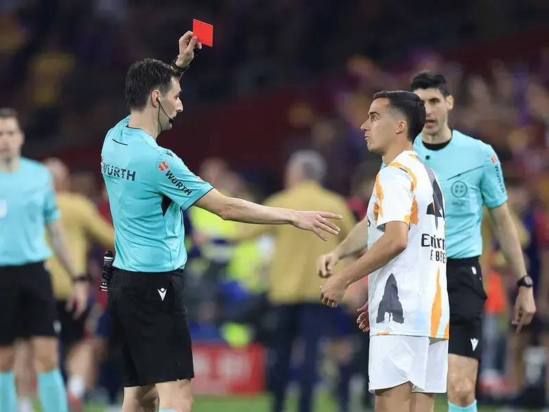Imagen de la noticia: Oficial: Las tres sanciones en el Real Madrid tras la final de Copa