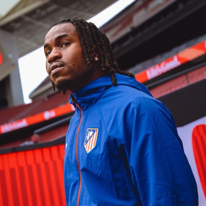 Entreno del Atlético con Lookman de titular para la Copa del Rey