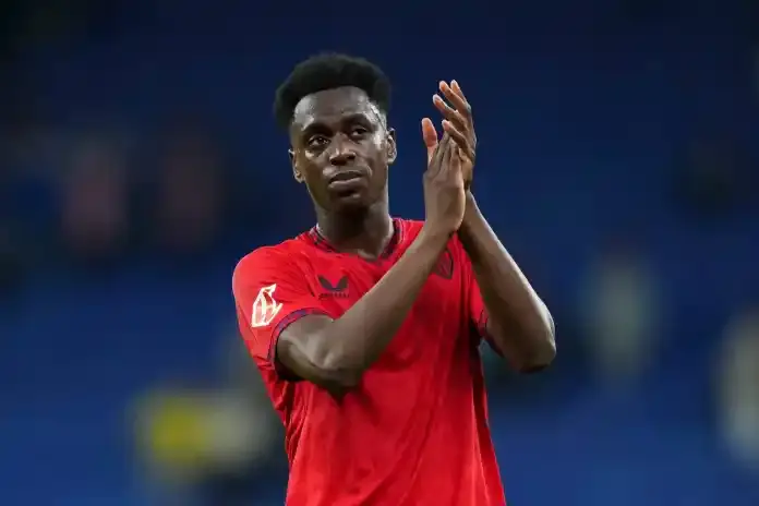 Noticia: Lokonga lesionado y con posible adiós en el Sevilla Imagen de la noticia: Lokonga lesionado y con posible adiós en el Sevilla