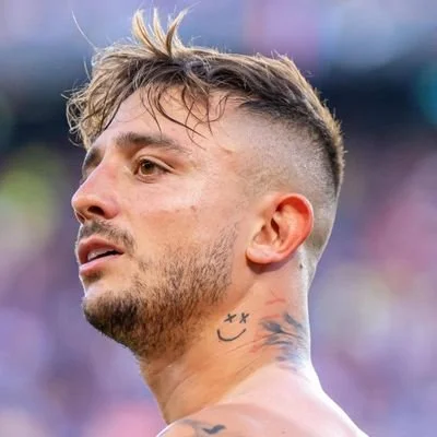 Portada de Maffeo se iría al Sevilla tras su complicado año en Mallorca