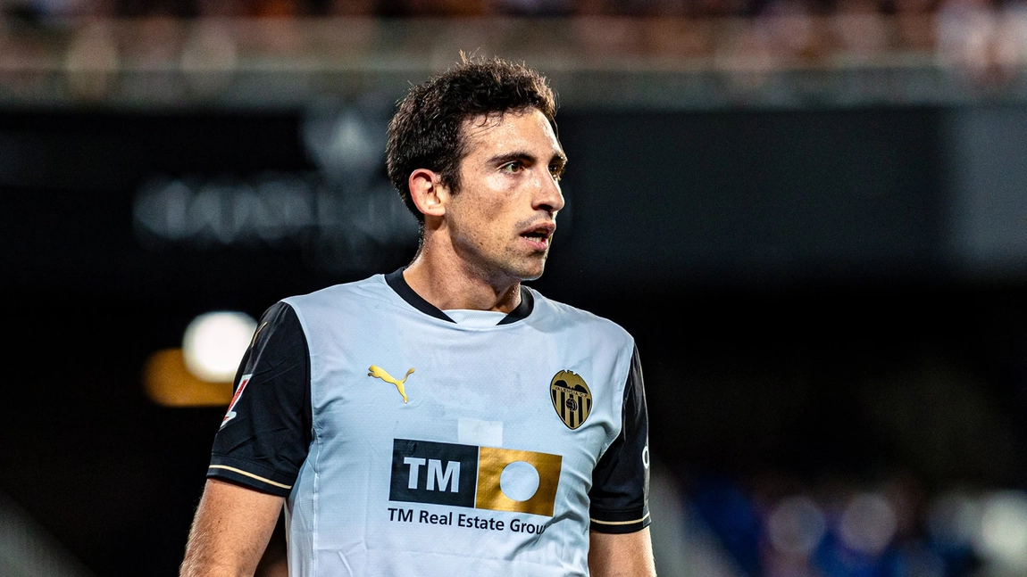 César Tárrega, en la agenda del Newcastle para reforzar el eje de la defensa