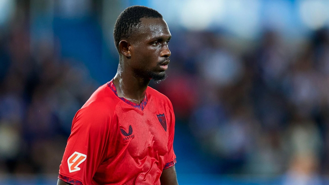 Portada de Parte médico del Sevilla: Nianzou dice "hasta luego" una vez más a La Liga