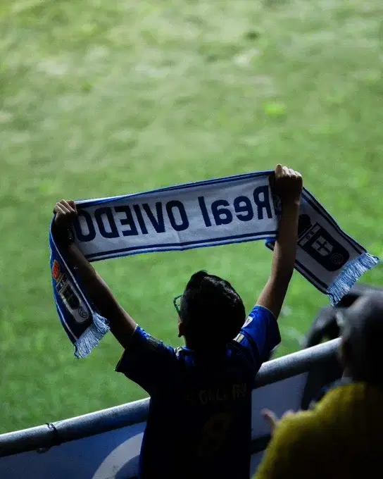 Alineación del Oviedo contra el Betis: Viñas, Reina, Ilyas, Thiago titulares - Jornada 34