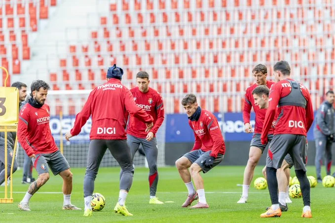 Portada de Entrenamiento de Osasuna, Budimir continúa de trabajo de recuperación