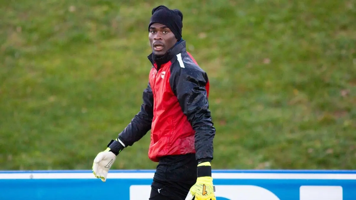Noticia: Jesús Owono a punto de renovar con el Alavés Imagen de la noticia: Jesús Owono a punto de renovar con el Alavés