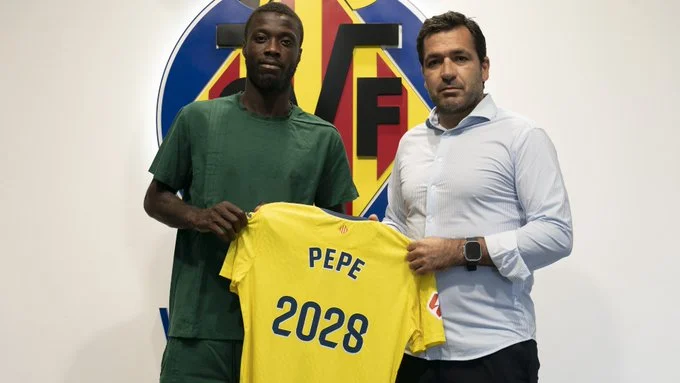 Pépé y el Villarreal se abrazan hasta 2028