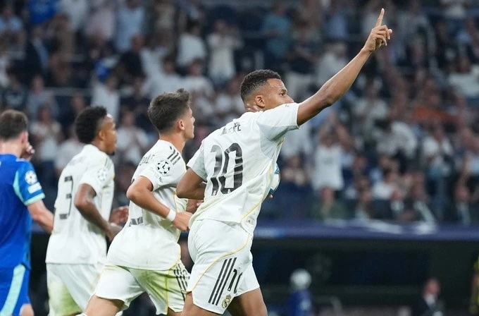Victoria del Real Madrid en Champions, doblete de penales de Mbappé