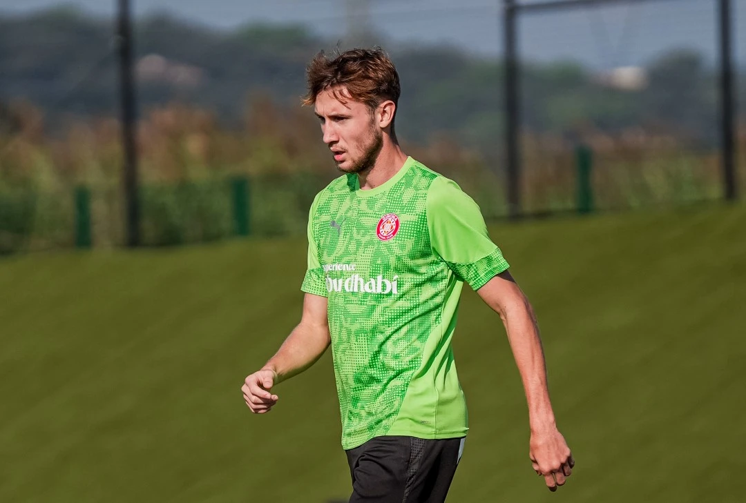 Portada de El Girona enfrenta al Barca con figuras en ascenso y muchas ausencias