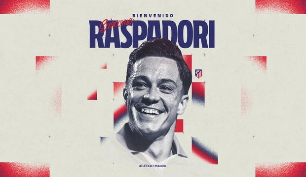 Portada de Oficial: Raspadori ya viste con el escudo del Atlético