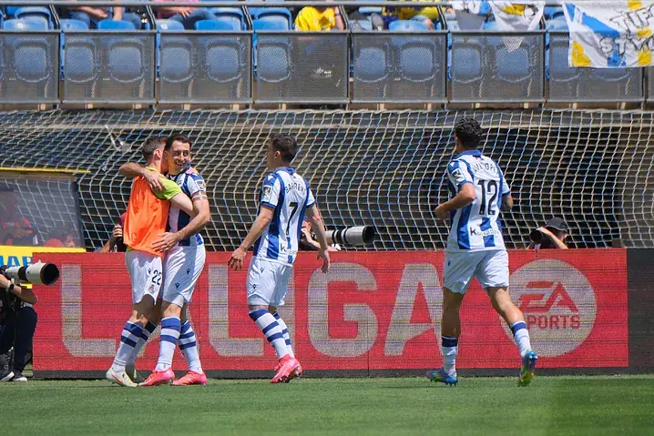 Noticia: La Liga Fantasy: ⚽ Resumen de la Real Sociedad - Jornada 30 vs Las Palmas Imagen de la noticia: La Liga Fantasy: ⚽ Resumen de la Real Sociedad - Jornada 30 vs Las Palmas