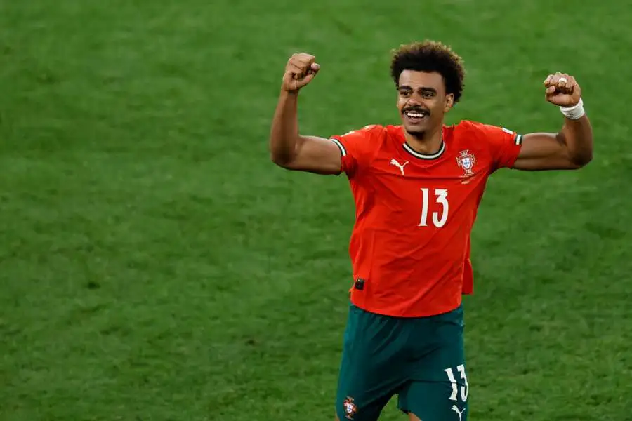 Portada de Renato Veiga destaca en la goleada de Portugal a Armenia