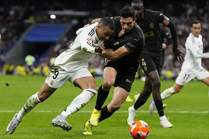 Portada de La Liga Fantasy: ⚽ Resumen en la derrota del Real Madrid - Jornada 30 vs Valencia