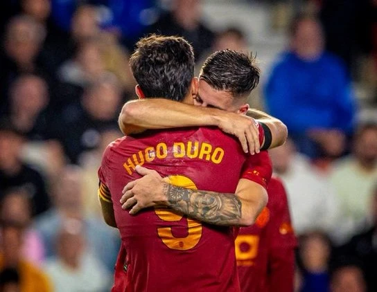 Portada de El Valencia golea 5-0 en el inicio de la Copa del Rey, Hugo Duro en duda