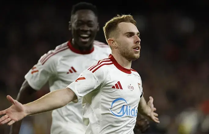 Peque y Akor con goles en el triunfo del Sevilla - Jornada 21 Liga Fantasy
