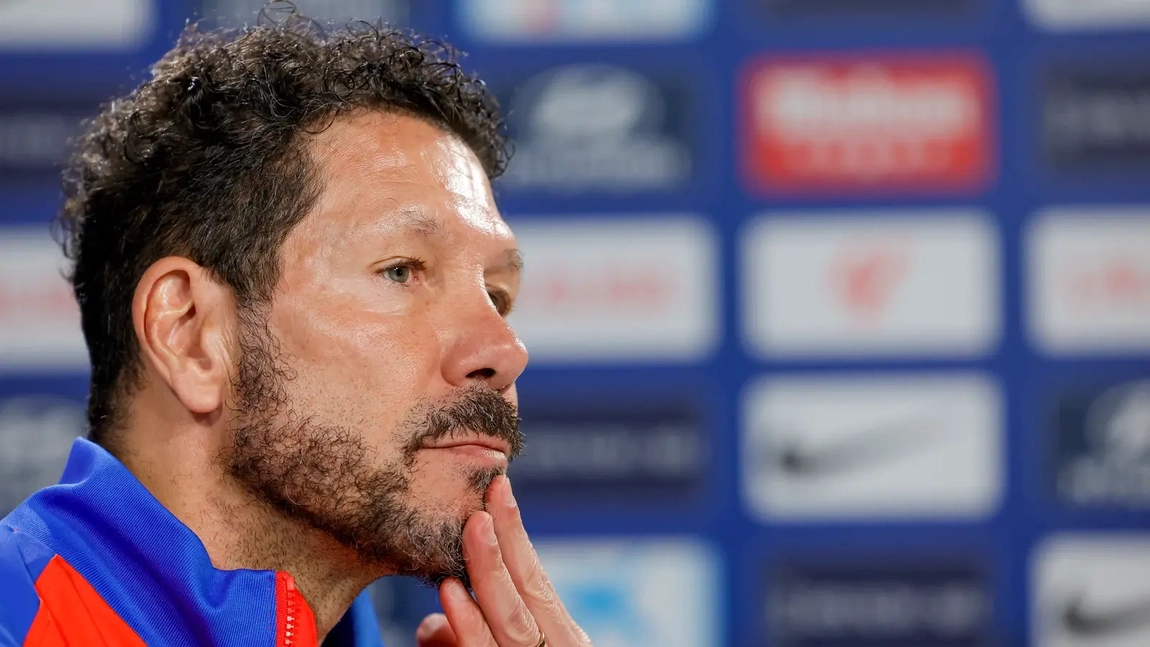 Portada de Simeone habla de Griezmann listo para el Real Madrid, Giuliano, Barrios, Riquelme, Lino