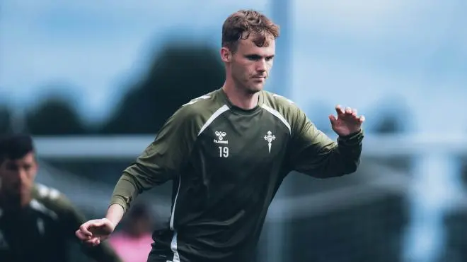 Portada de Swedberg listo para regresar con el Celta, faltan tres internacionales para Giráldez