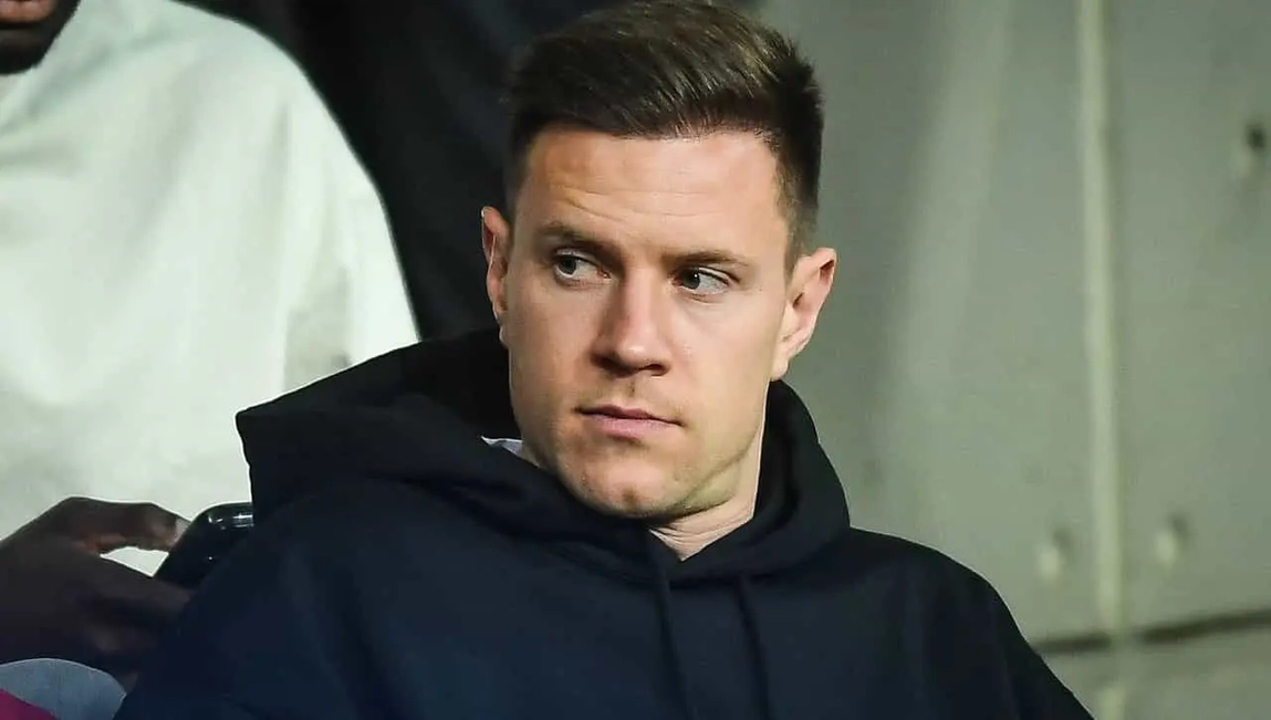 Ter Stegen sigue al margen, se tensa la distancia