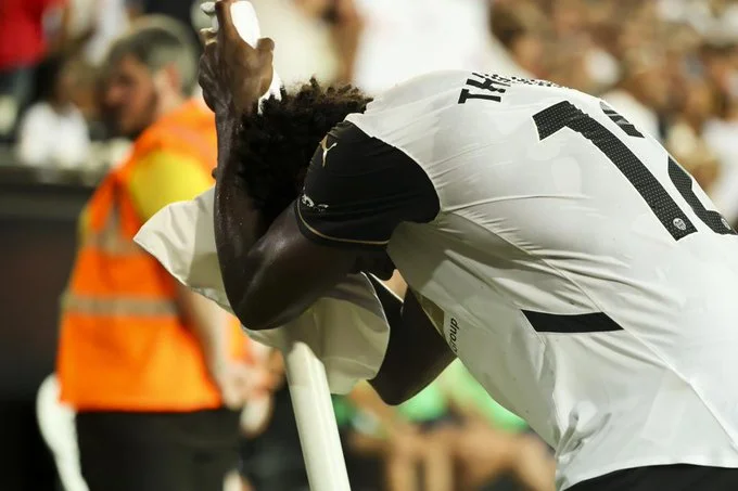 Thierry se marcha lesionado en el derbi Valencia - Elche