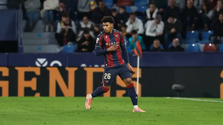Tunde alivia al Levante tras el susto en La Cerámica, listo para la Jornada 35