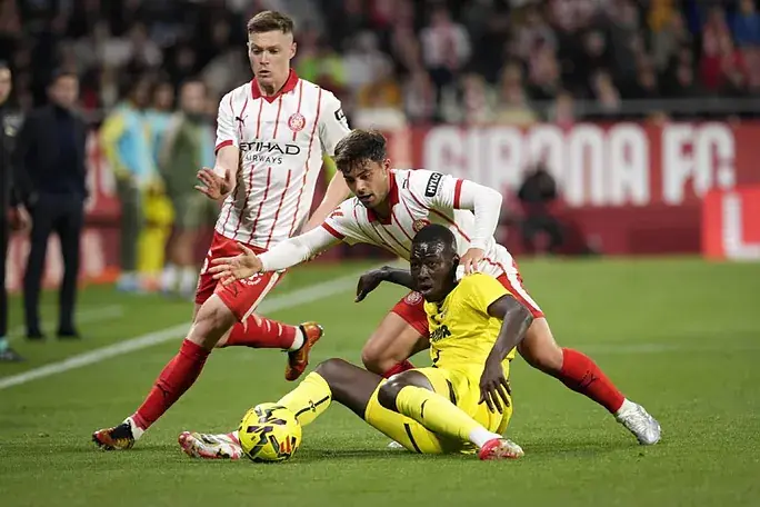 Portada de Derrota del Villarreal contra el Girona por un autogol, Gueye el mejor de todos - Jornada 30 La Liga