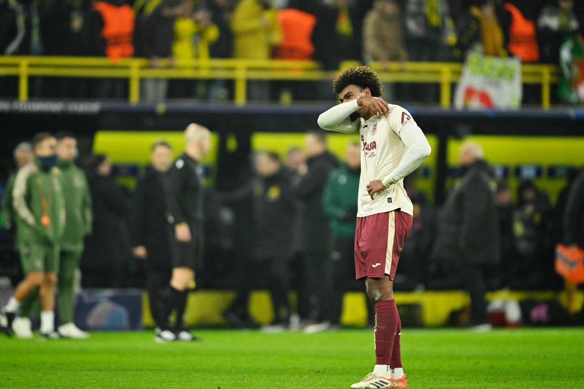 Portada de Duro revés para el Villarreal en Dortmund, Champions League