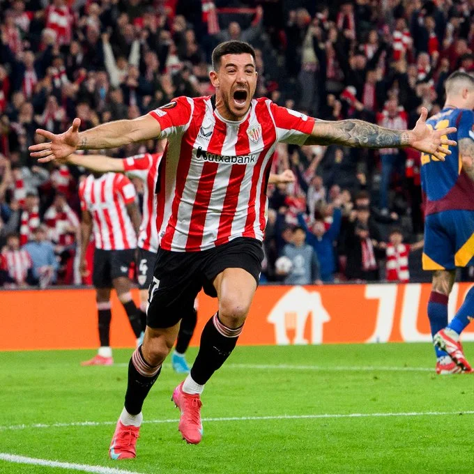 Yuri renueva en el Athletic, seguridad en el lateral