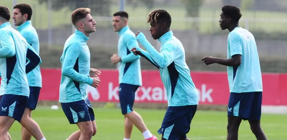 Portada de Convocatoria del Athletic para medirse al Barcelona, con Nico y Sancet