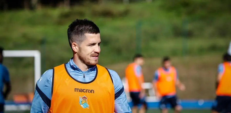 Zubeldia y Gorrotxa regresan a la convocatoria de la Real Sociedad