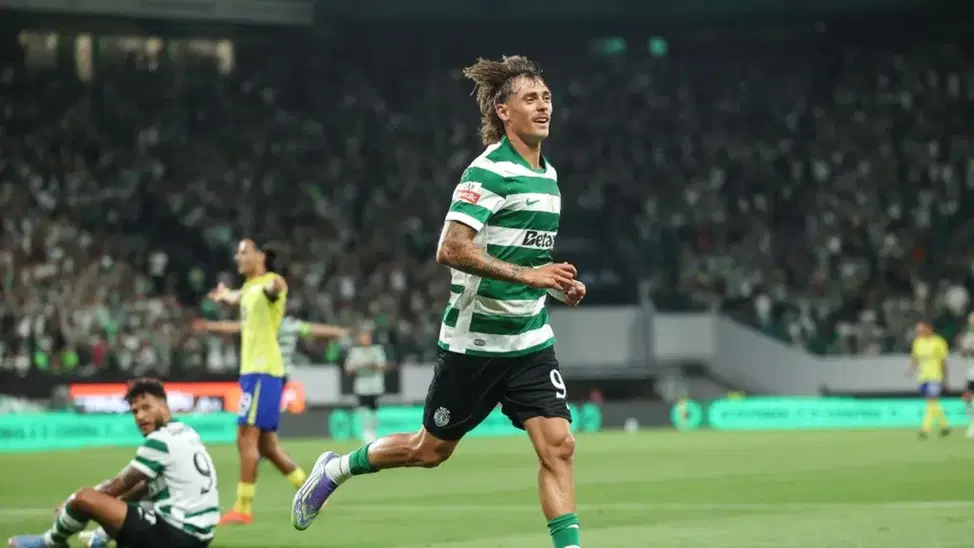 El Alavés negocia con el Sporting CP el fichaje de un lateral izquierdo