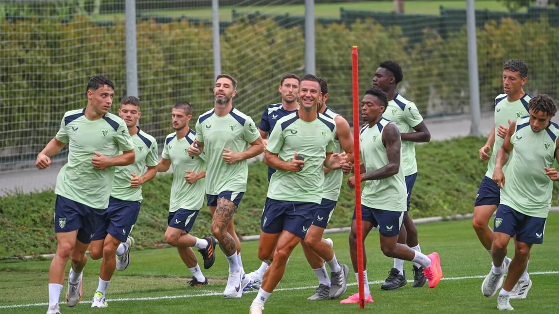 El Athletic se ejercita este lunes con siete bajas en Lezama y el regreso de Vesga