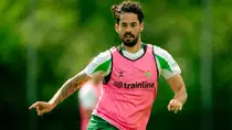 Isco abandona la concentración del Betis por asuntos personales y regresa a Sevilla