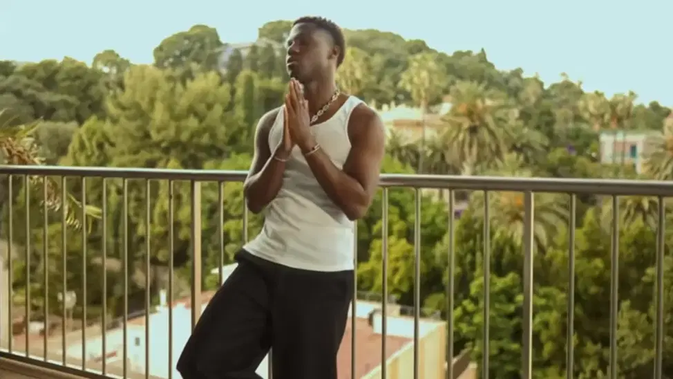 Ansu Fati se marca un Jesé Rodríguez y se lanza a la música con su primer sencillo