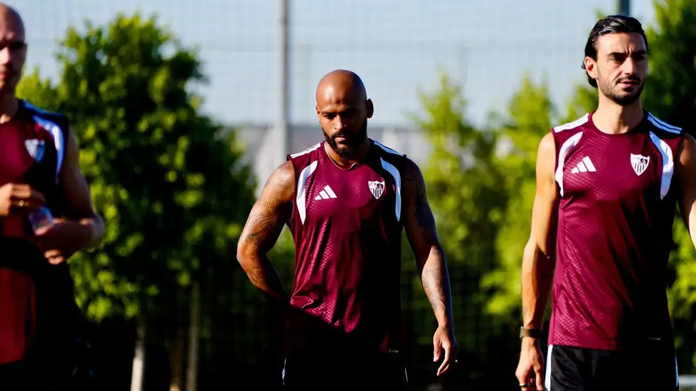 El Sevilla confirma dos nuevas lesiones en la primera semana de pretemporada
